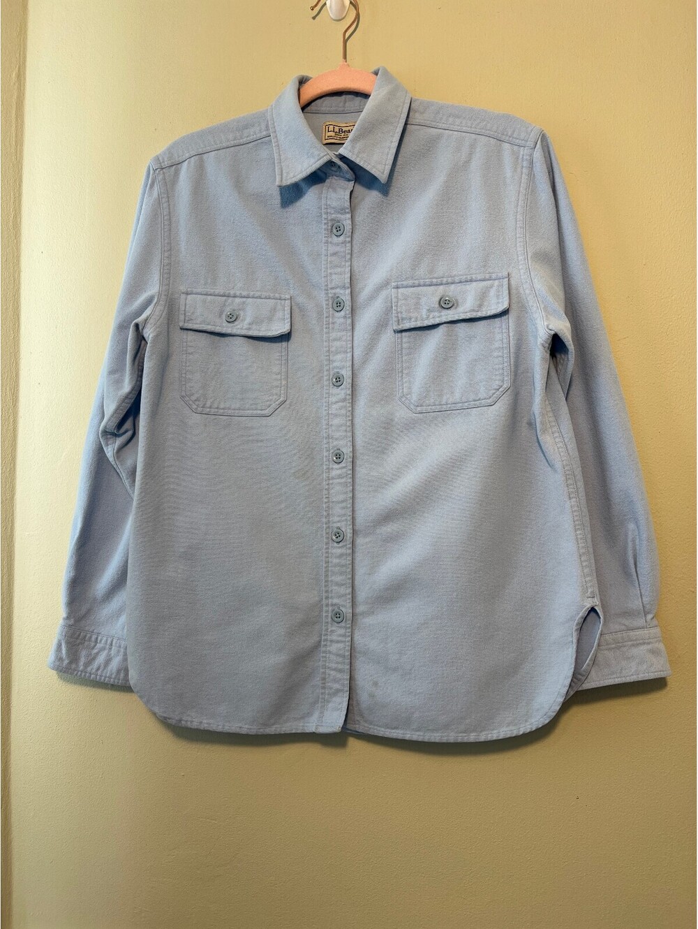 L.L.Bean Women's Light Blue Cotton Button-Up Shirt Medium Regular